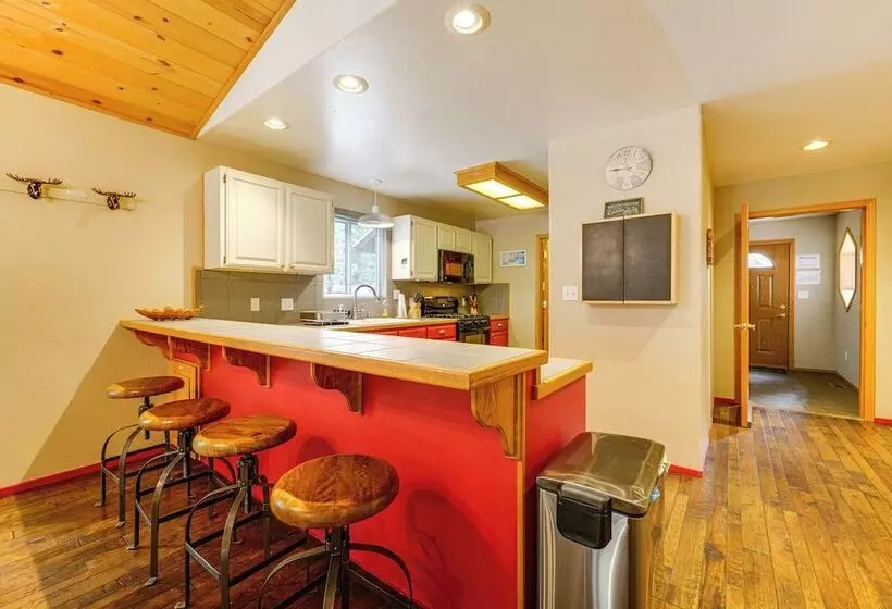 Truckee Home W/ Access To Tahoe Donner Amenities!