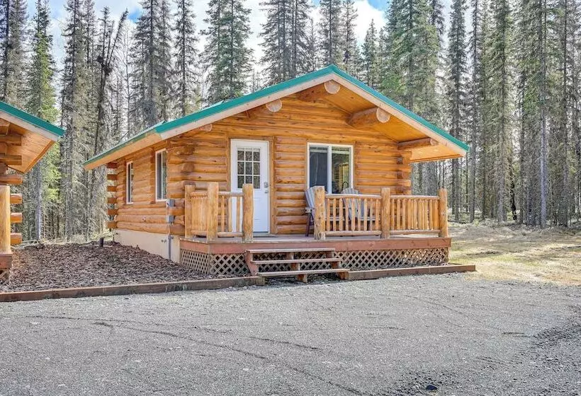 Woodsy Cabin Near Kenai River: Great For Anglers!