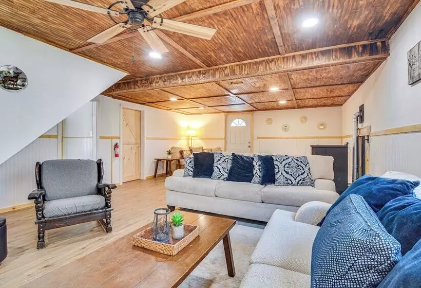 Charming Maine Retreat Near Skiing & Atv Park!