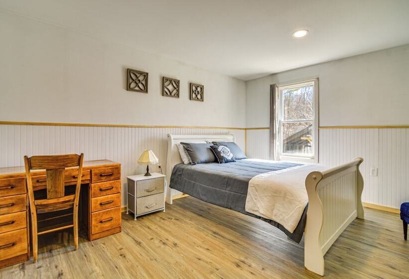 Charming Maine Retreat Near Skiing & Atv Park!