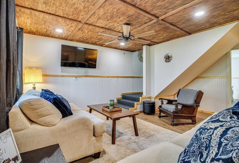 Charming Maine Retreat Near Skiing & Atv Park!