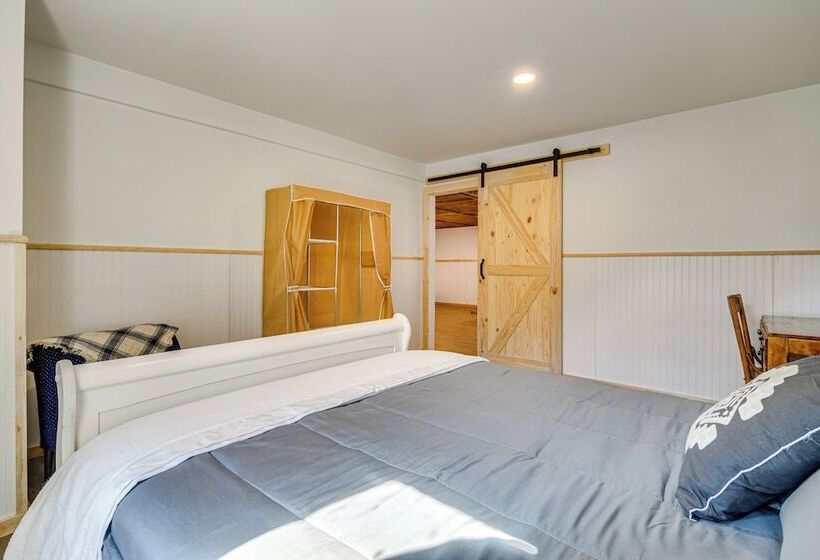 Charming Maine Retreat Near Skiing & Atv Park!