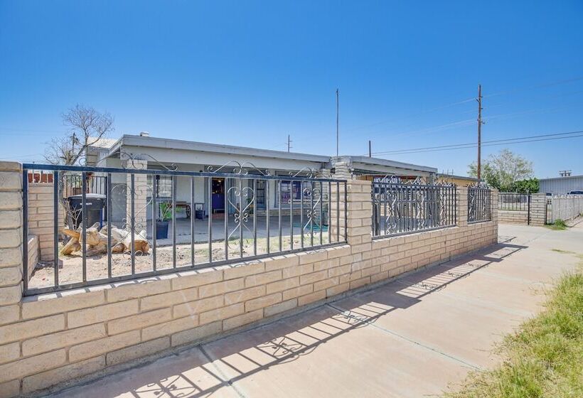 El Centro Retreat Near Local Parks & Golf Courses