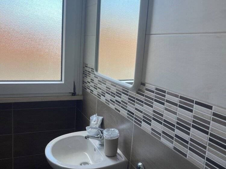 مسافرخانه Re Leone