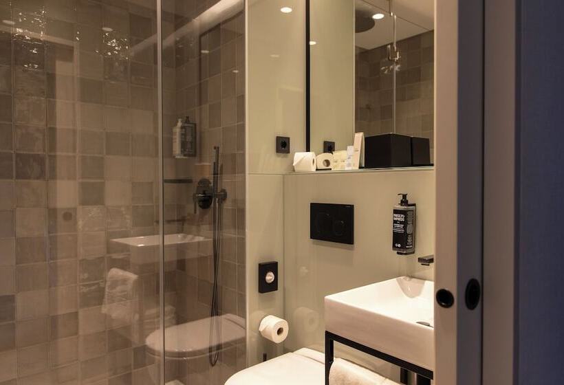 Hotel Ibis Styles Lisboa Aeroporto