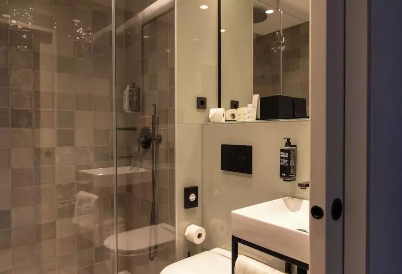 Hotelli Ibis Styles Lisboa Aeroporto