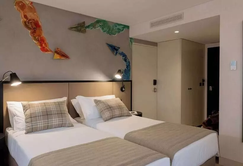 Hotelli Ibis Styles Lisboa Aeroporto