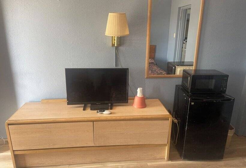 Otel Relax Inn By Oyo Clinton