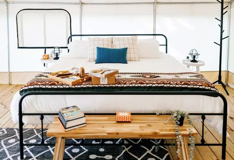 Hotelli Timberline Glamping Cheaha