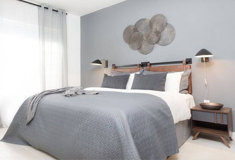 Kasa Collins Park Miami Beach Convention Center