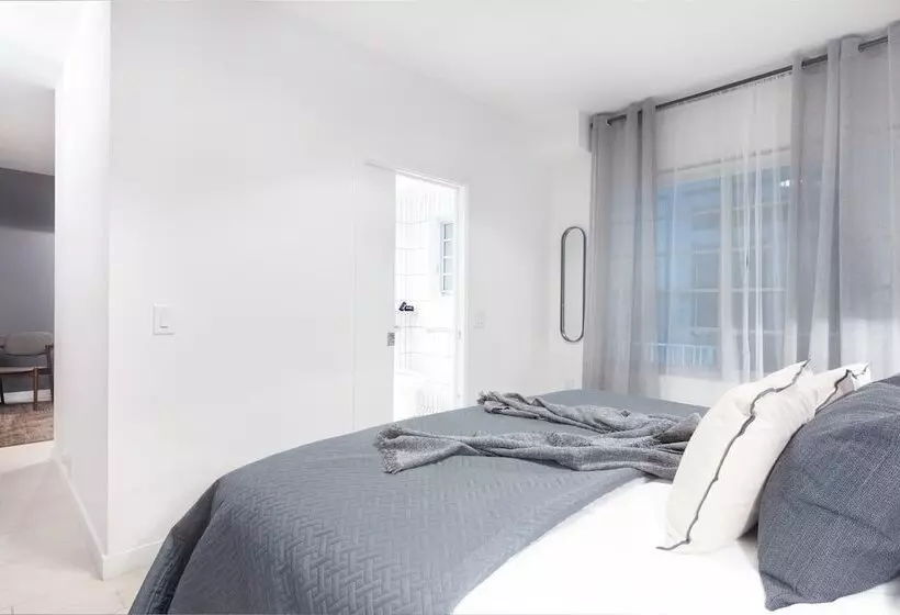 Kasa Collins Park Miami Beach Convention Center