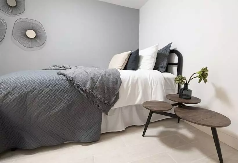 Kasa Collins Park Miami Beach Convention Center