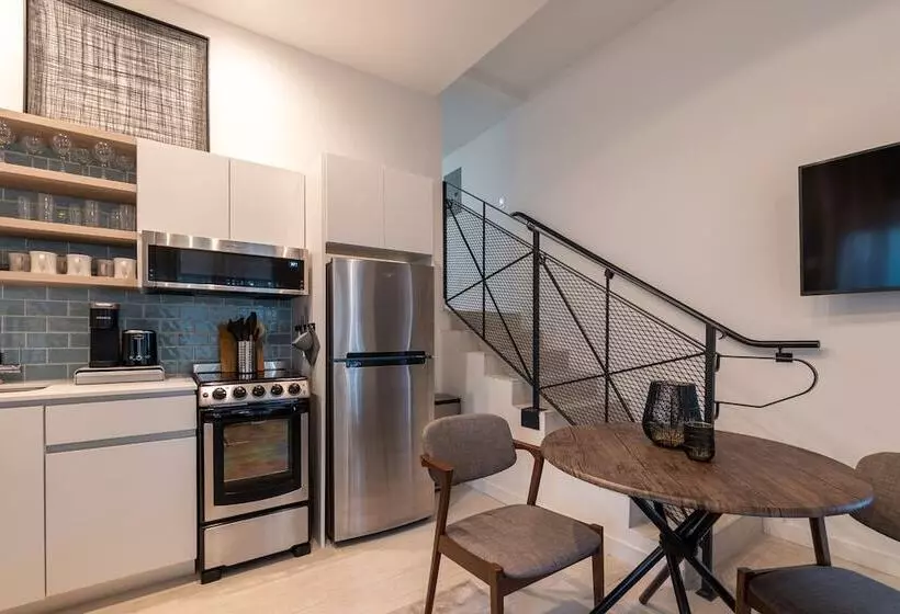 Kasa Collins Park Miami Beach Convention Center