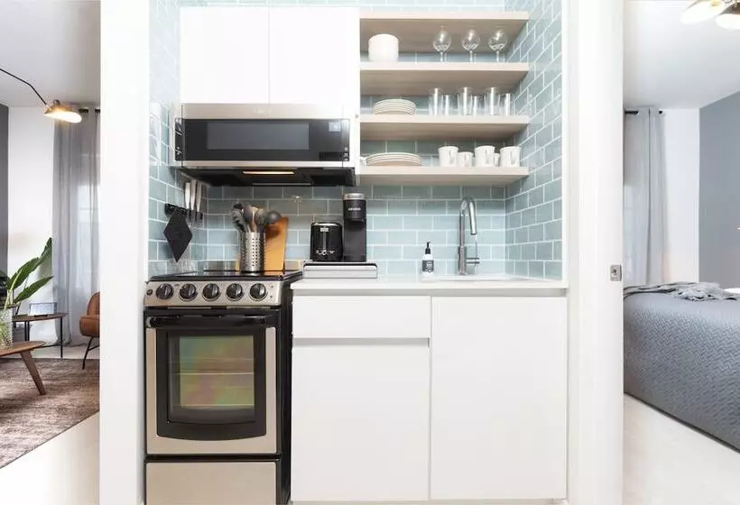 Kasa Collins Park Miami Beach Convention Center