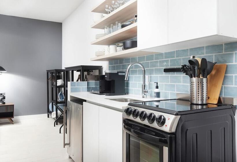 Kasa Collins Park Miami Beach Convention Center