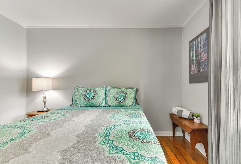 Lakefront Leasburg Home W/ Dock & Views!