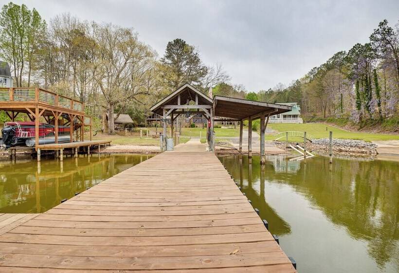Lakefront Leesburg Home W/ Private Dock & Ramp!