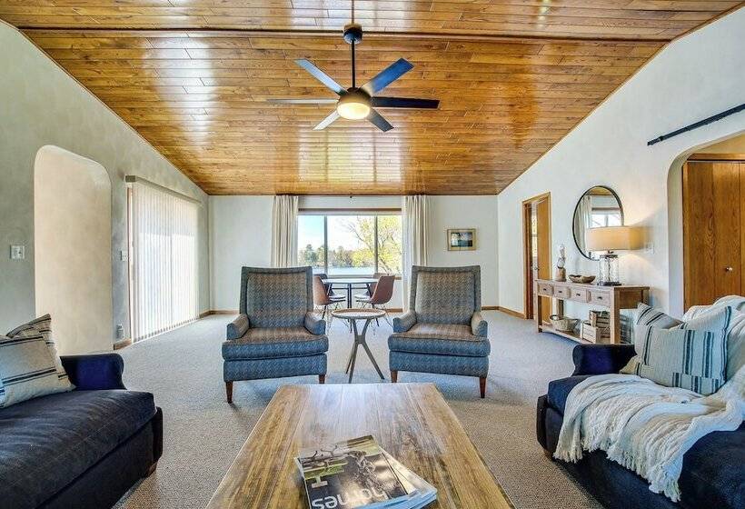 Lakefront Wisconsin Getaway: Fish, Boat, Relax!