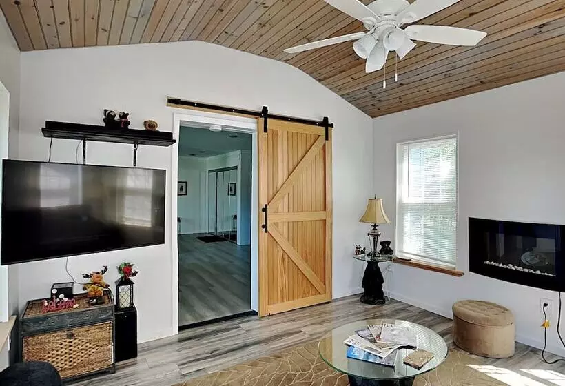 Little Bit Of Country