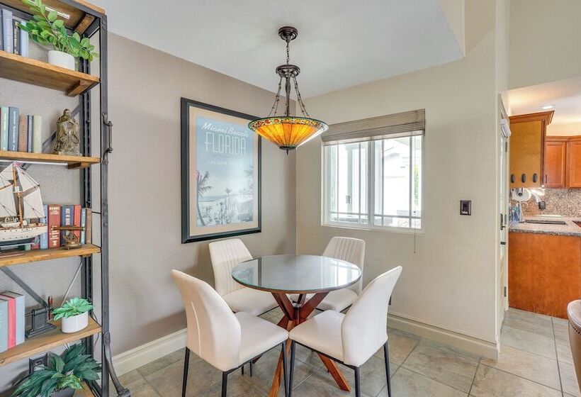 Lovely Tustin Home W/ Outdoor Kitchen: 3 Mi To Zoo