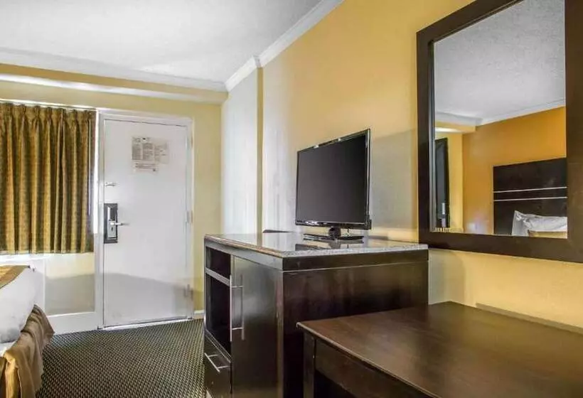 مُتل The Boards Ac