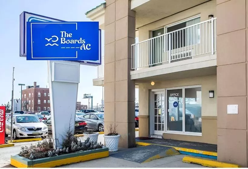 مُتل The Boards Ac