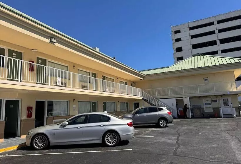 مُتل The Boards Ac