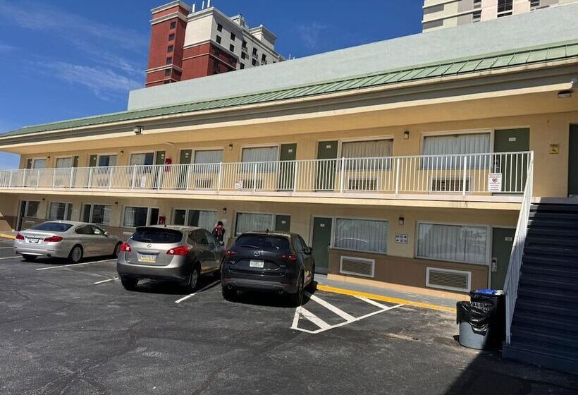 モーテル The Boards Ac