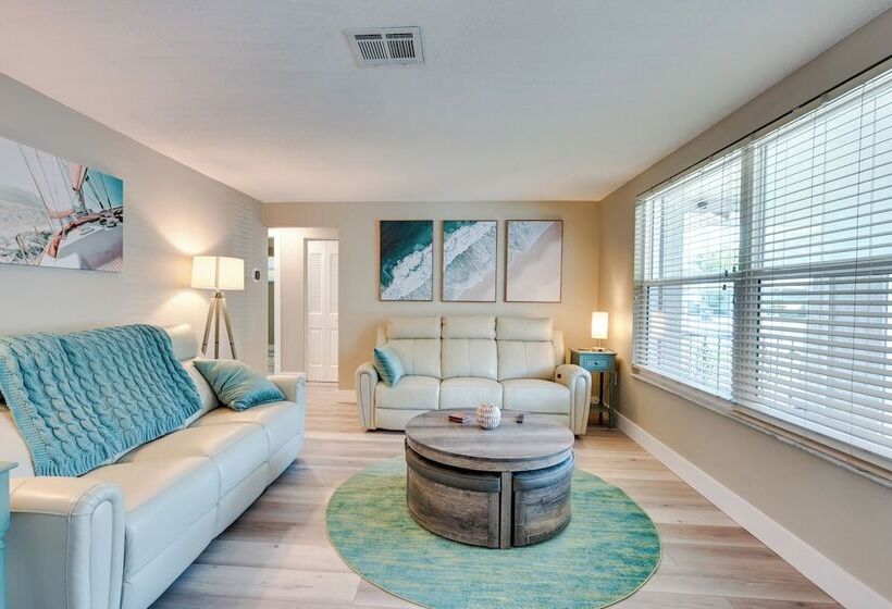 New Port Richey Home < 4 Mi To Downtown!