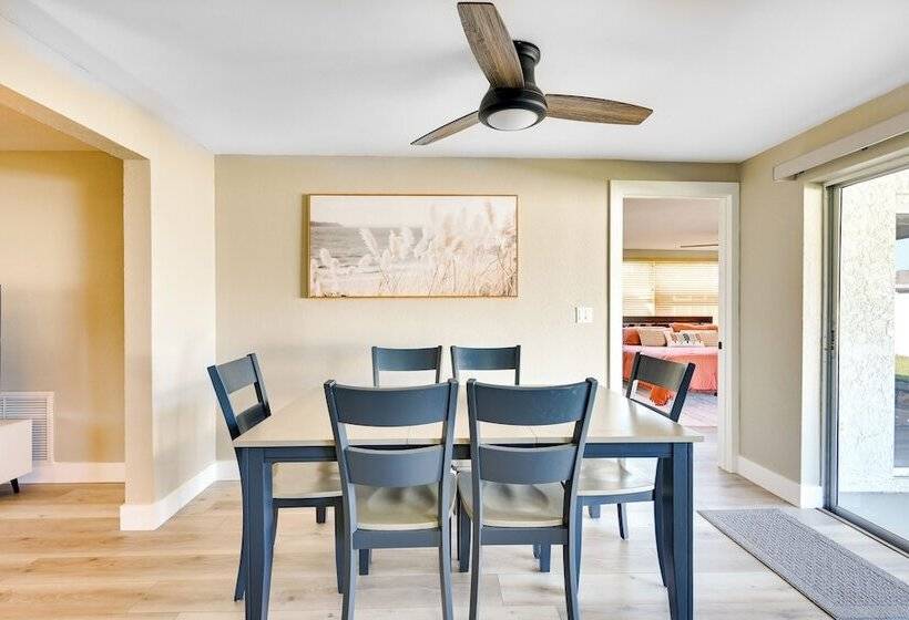 New Port Richey Home < 4 Mi To Downtown!