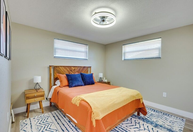 New Port Richey Home < 4 Mi To Downtown!