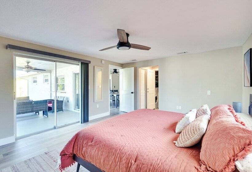 New Port Richey Home < 4 Mi To Downtown!