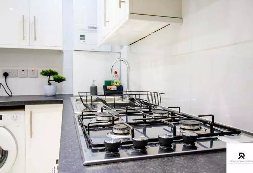 Residenssi 2 Bed Near The O2 Arena & Excel & Free Parking