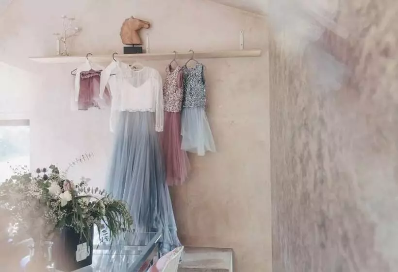 Residenssi Award Winning 6 Bed Hot Tub House In Batheaston