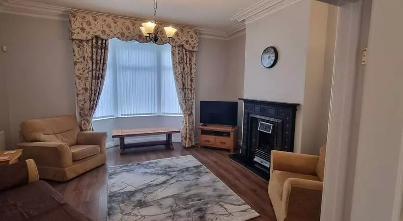 اقامتگاه Traditional 3 Bed House On The Historic Headland