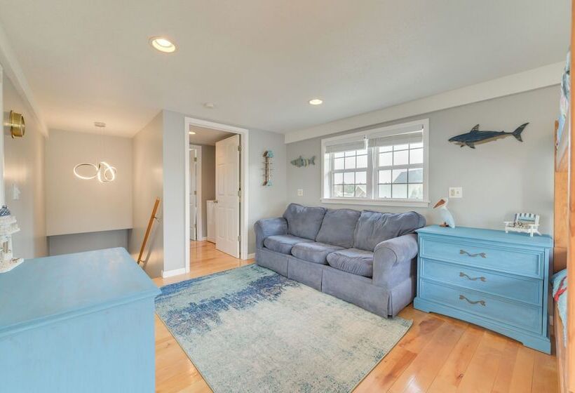 Riverfront Cheboygan Home W/ Dock ~ 4 Mi To Town!