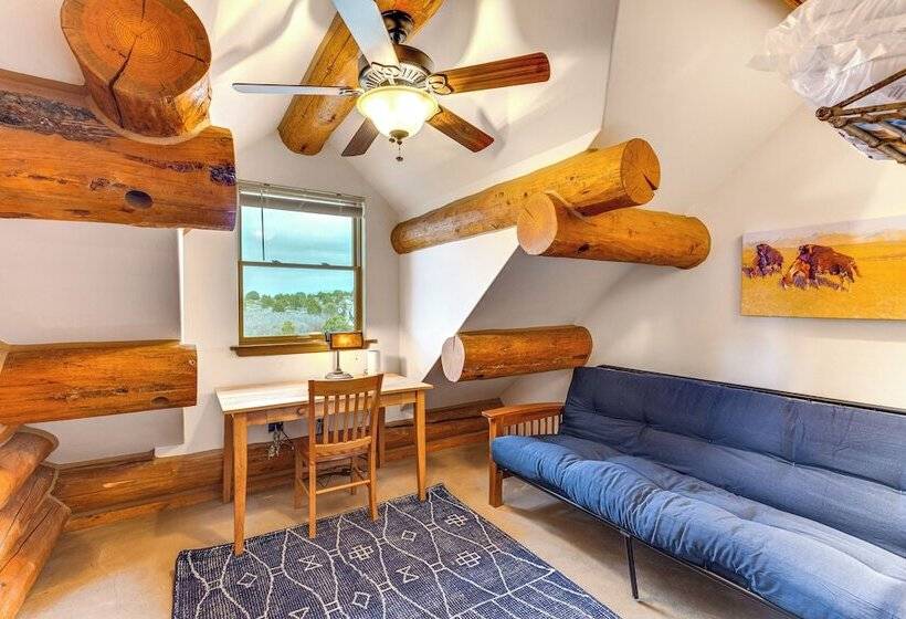 Spacious Rifle Cabin W/ Deck + Mountain Views!