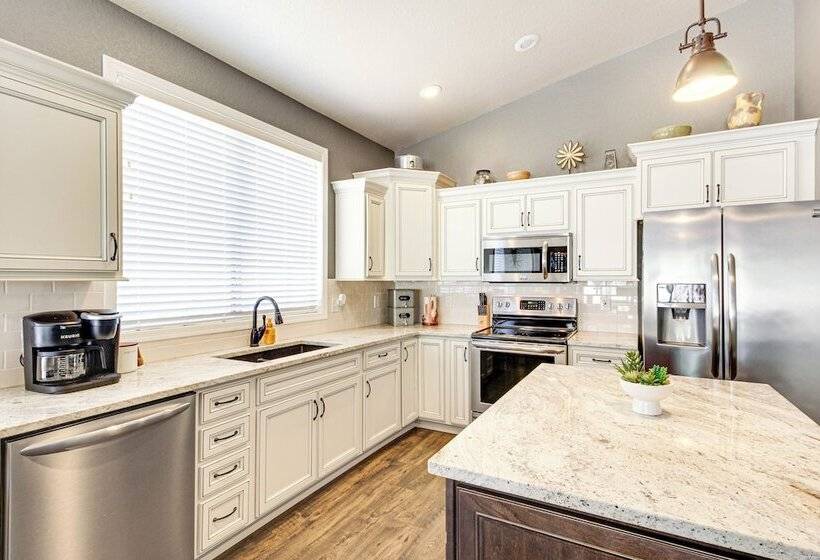 Stunning Oro Valley Home: Near Catalina State Park