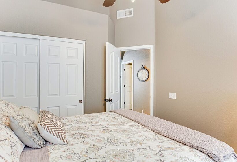 Stunning Oro Valley Home: Near Catalina State Park