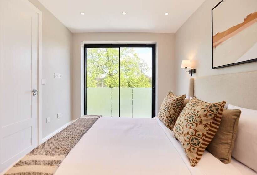 The Temple Fortune Crib Lovely 3bdr House With Balcony