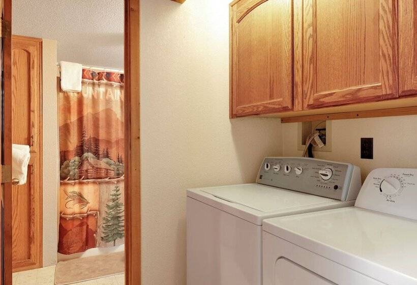 Alpine Adventure #2166