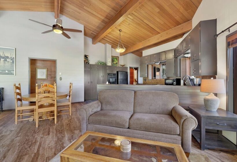 Cove Lakeview Cabin #2064