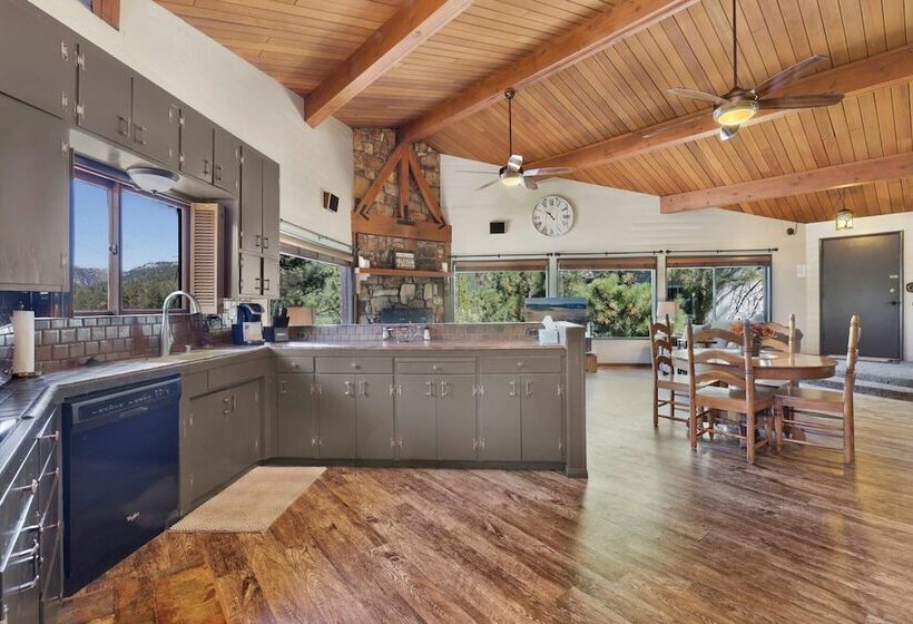 Cove Lakeview Cabin #2064