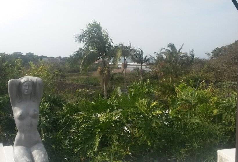 Mhlangeni Lodge B&b   Adults Only