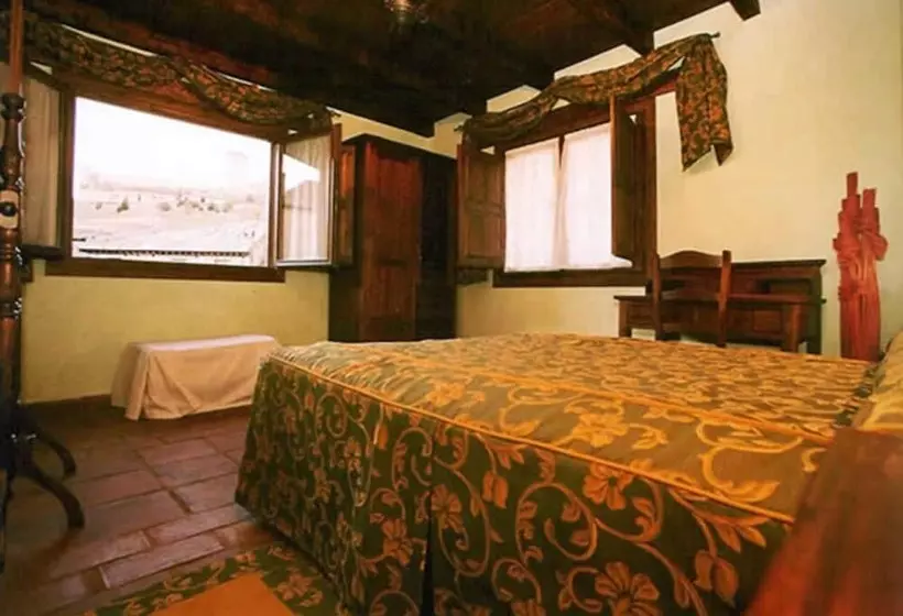 ペンション La Posada Ducal