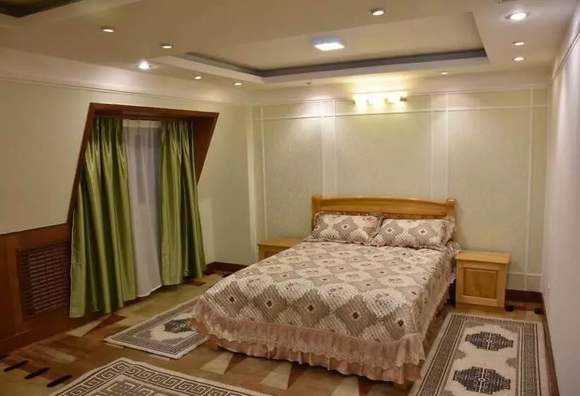 پانسیون Sunpath Mongolia Guest House