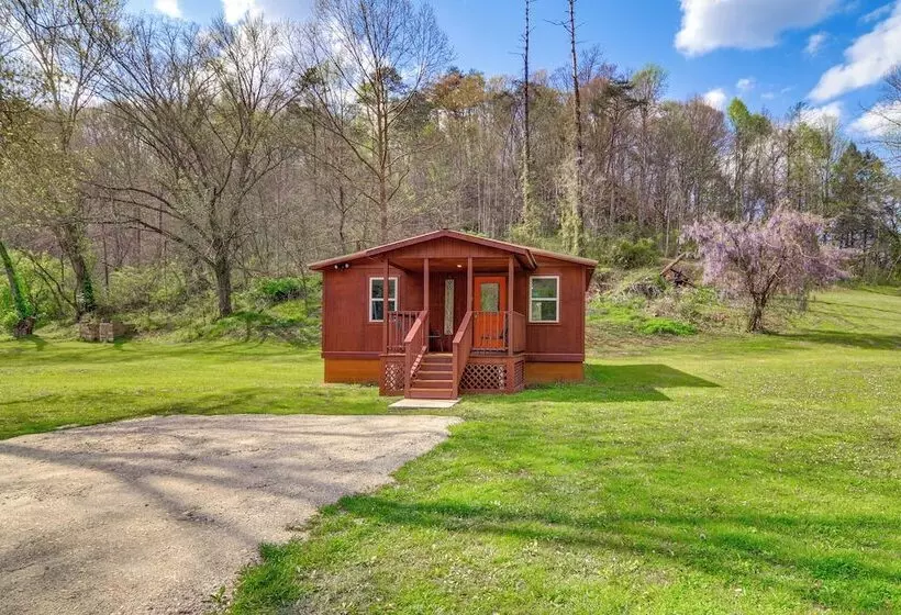 Serene Beattyville Cabin: 24 Mi To Red River Gorge