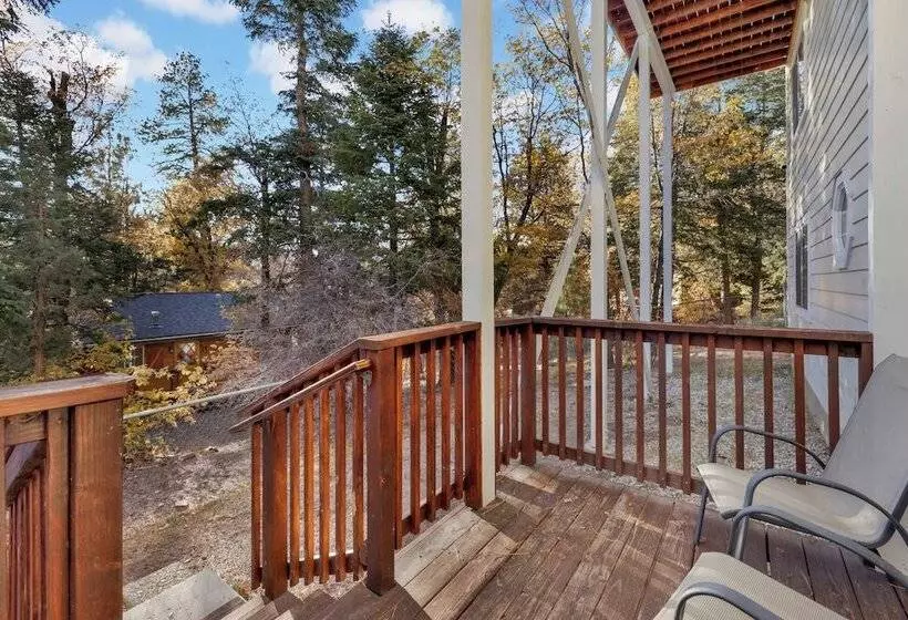 Slope View Chalet #2076