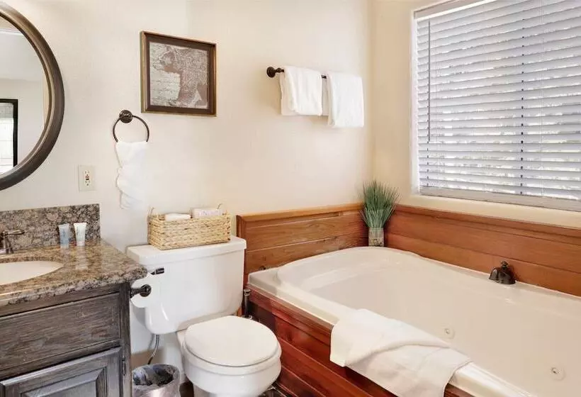 Slope View Chalet #2076