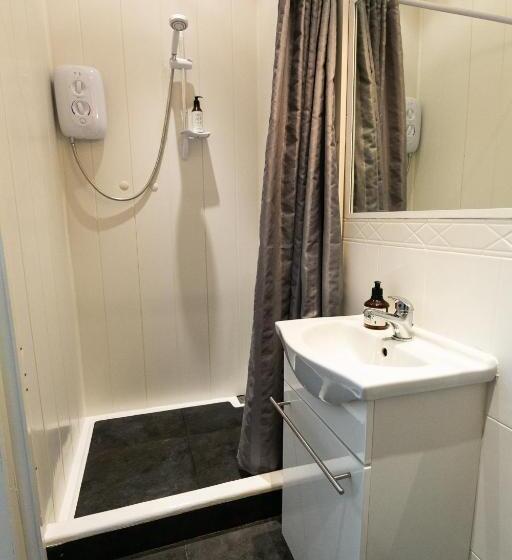 پانسیون Engineer Lane House